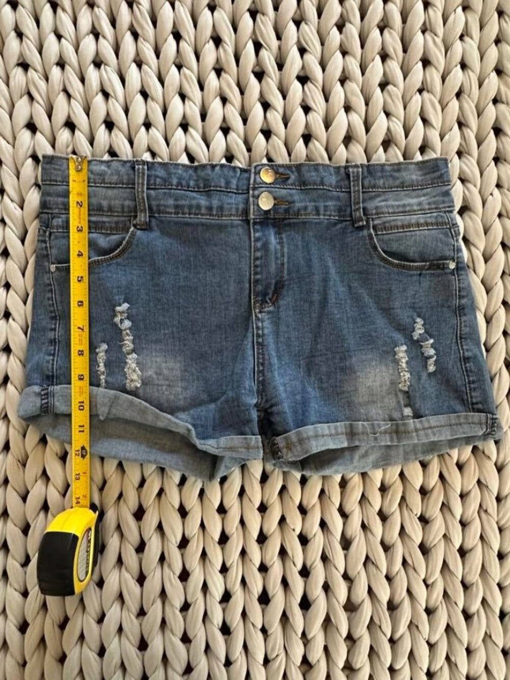 Size 12 / L Distressed High Rise Double Button Cuffed Denim Shorts Light Wash